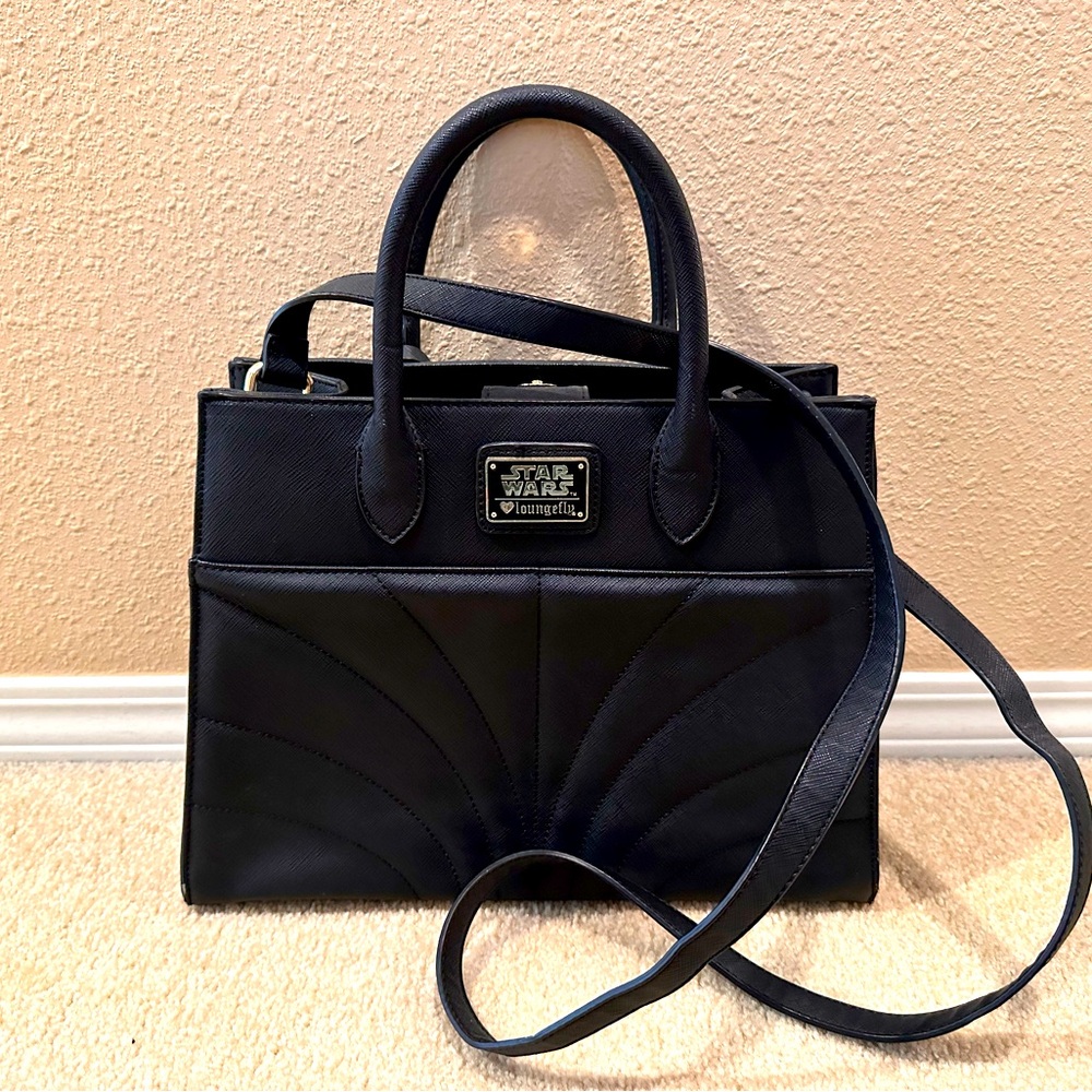 Star Wars, Women’s Black Loungefly Purse with Crossbody Strap! Like New!